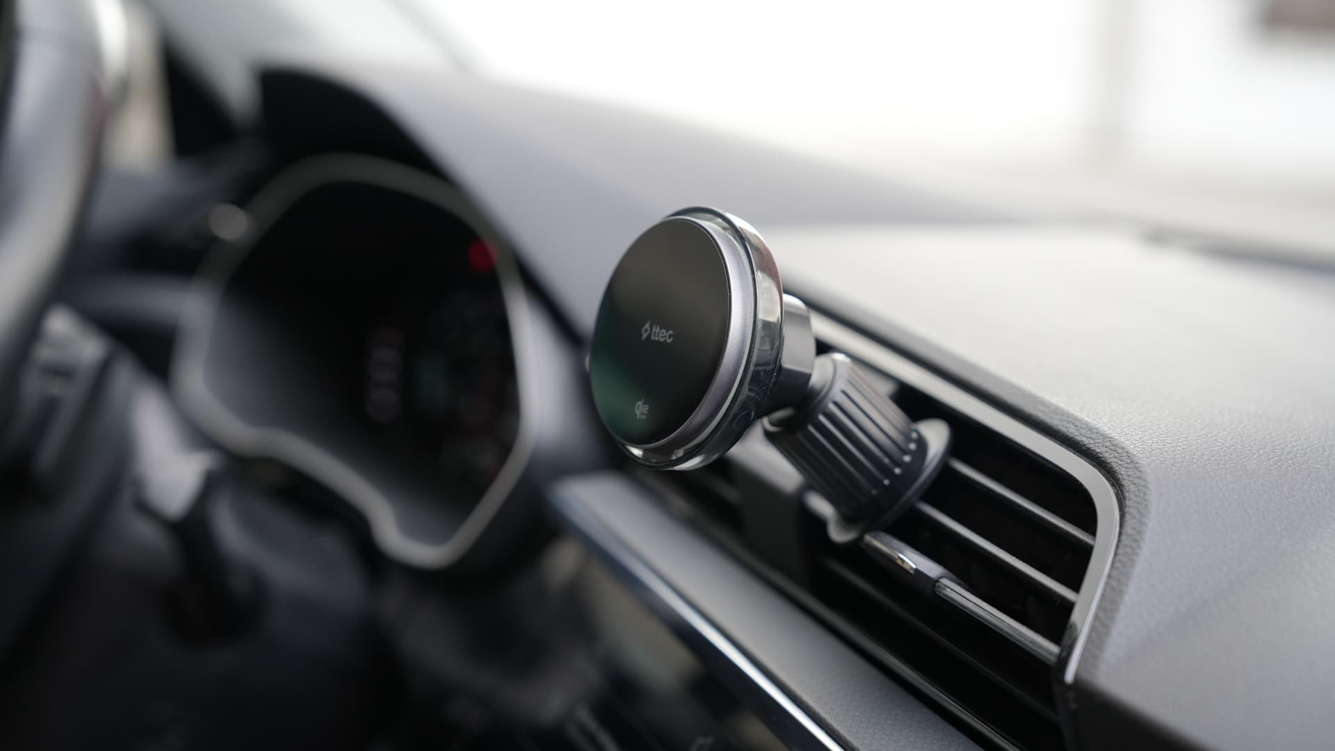 Functional and Powerful Father’s Day Gift Ideas from ttec
